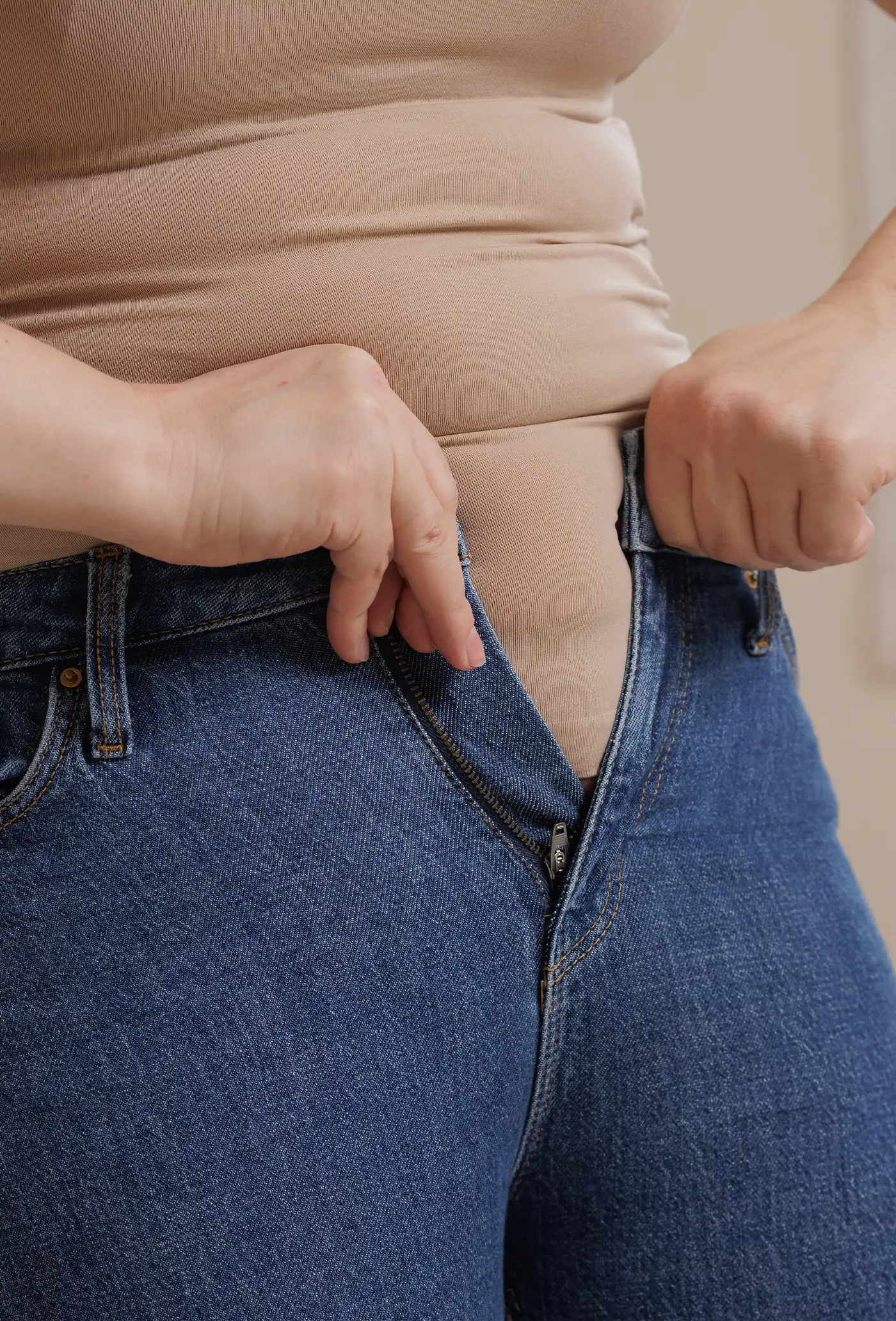 Γιατί δεν κουμπώνει το τζιν μου;