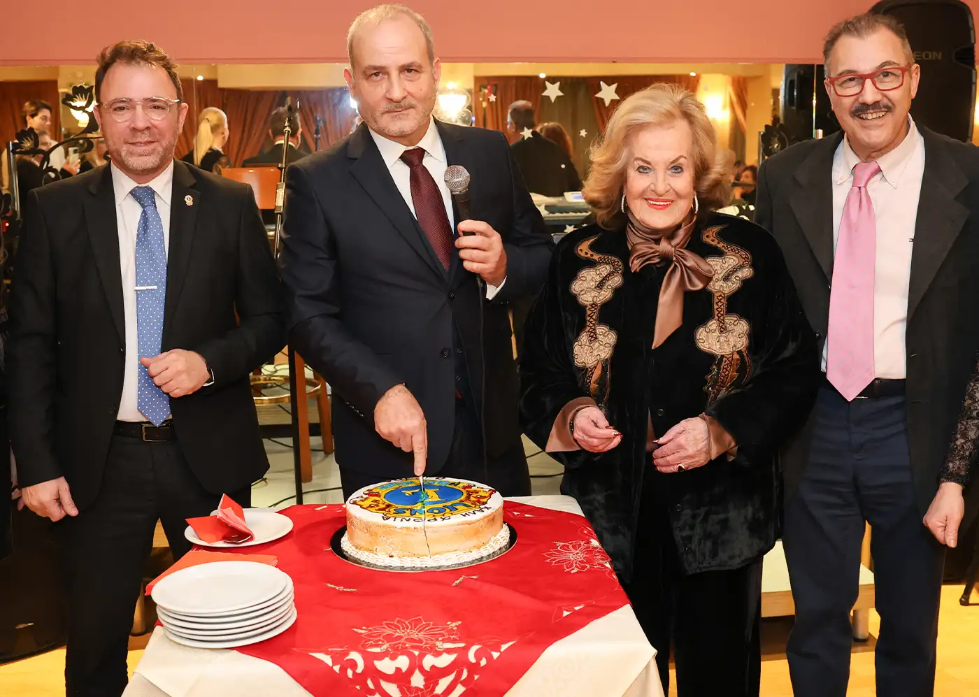 Πρωτοχρονιάτικη πίτα της Λέσχης Lions Κηφισιάς Helen Keller, στο Narkissos Hall